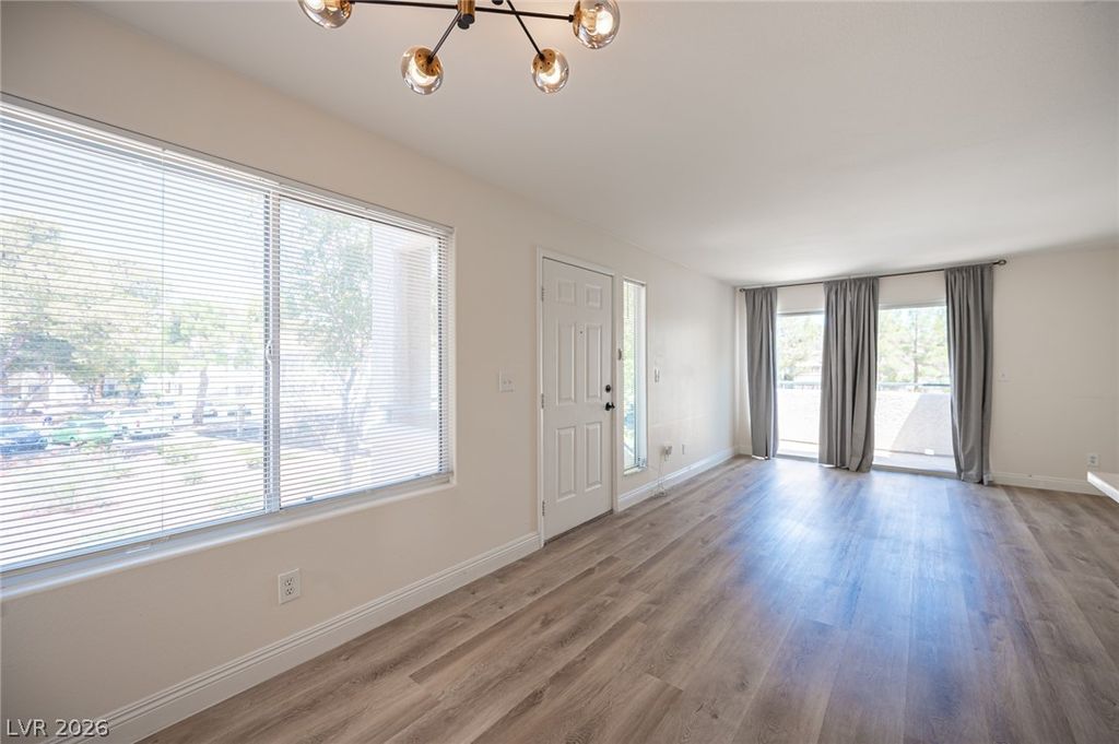 Image 18 of property listing at 3065 Casey Drive 204, Las Vegas, NV 89120