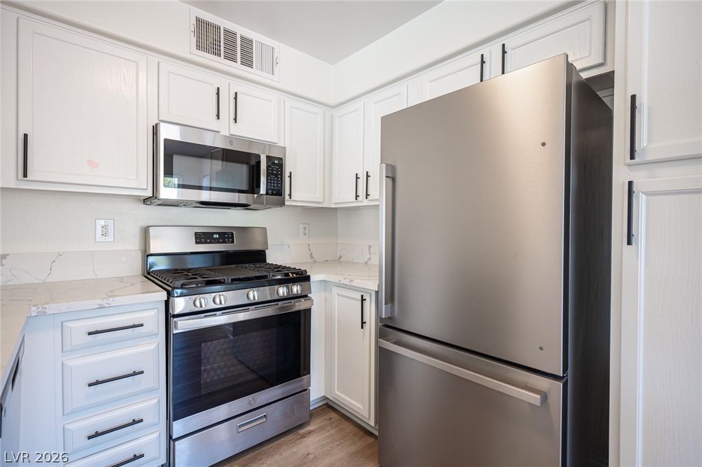 Image 22 of property listing at 3065 Casey Drive 204, Las Vegas, NV 89120