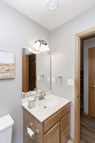 955 42nd Avenue W, West Fargo, ND 58078