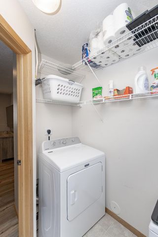 955 42nd Avenue W, West Fargo, ND 58078