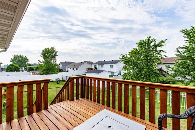 955 42nd Avenue W, West Fargo, ND 58078
