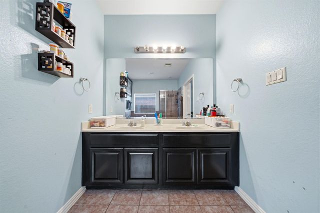 3010 Westwood Manor Lane, Houston, TX 77047