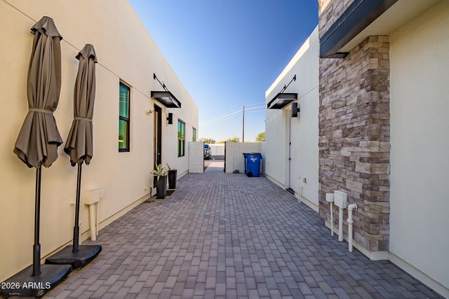 3964 E PENEDES Drive, Gilbert, AZ 85298