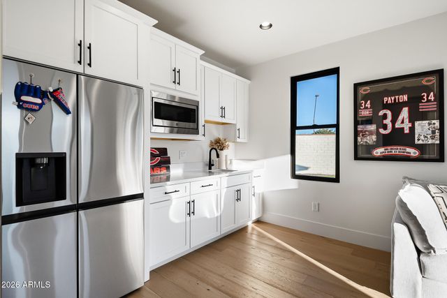 3964 E PENEDES Drive, Gilbert, AZ 85298