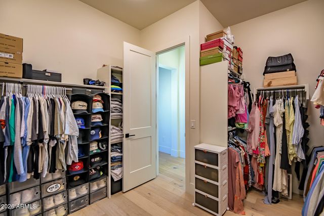 3964 E PENEDES Drive, Gilbert, AZ 85298