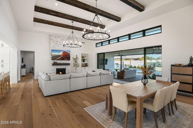 3964 E PENEDES Drive, Gilbert, AZ 85298