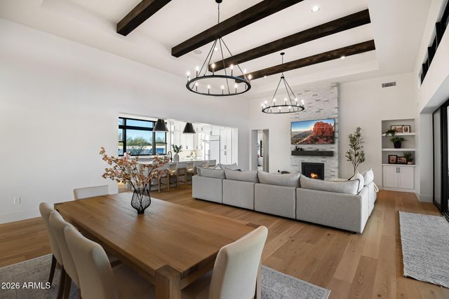 3964 E PENEDES Drive, Gilbert, AZ 85298