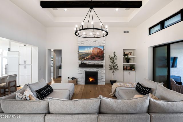 3964 E PENEDES Drive, Gilbert, AZ 85298