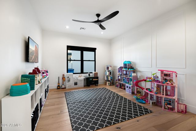 3964 E PENEDES Drive, Gilbert, AZ 85298