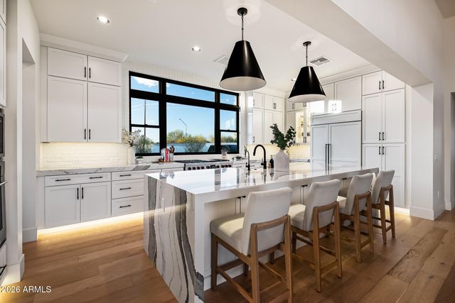 3964 E PENEDES Drive, Gilbert, AZ 85298