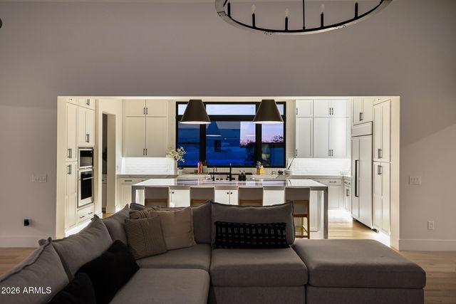 3964 E PENEDES Drive, Gilbert, AZ 85298