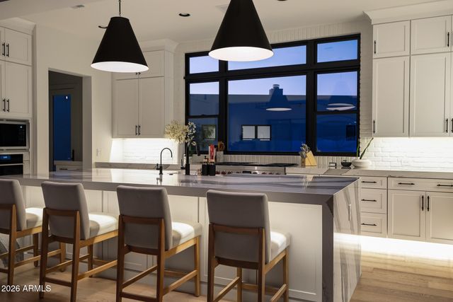 3964 E PENEDES Drive, Gilbert, AZ 85298