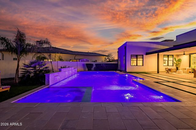 3964 E PENEDES Drive, Gilbert, AZ 85298