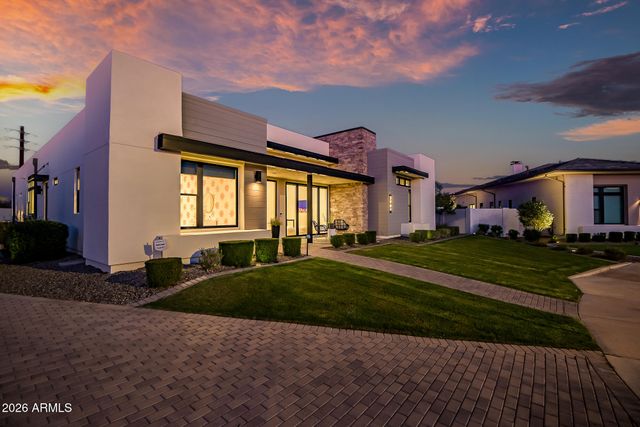 3964 E PENEDES Drive, Gilbert, AZ 85298