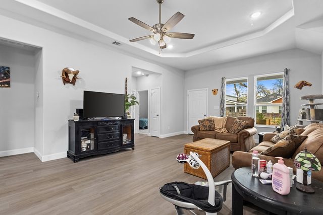 6106 Chickasaw Drive, Mabank, TX 75156