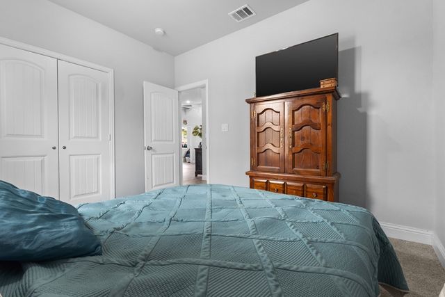 6106 Chickasaw Drive, Mabank, TX 75156