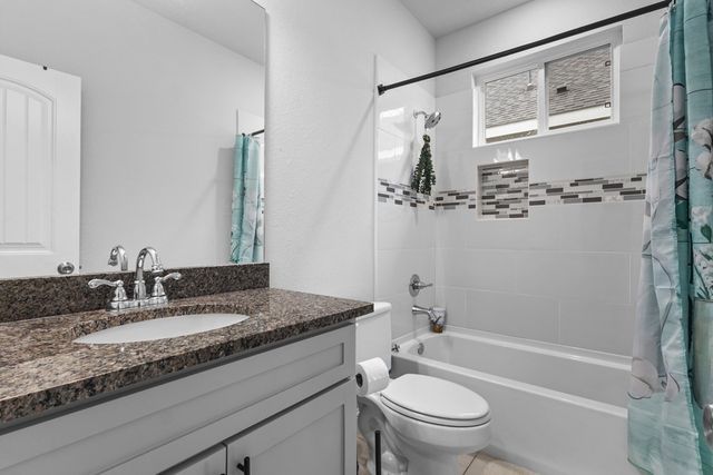 6106 Chickasaw Drive, Mabank, TX 75156