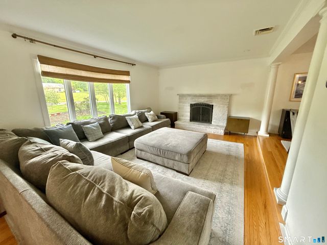 23 Welch Road, North Haven, CT 06473