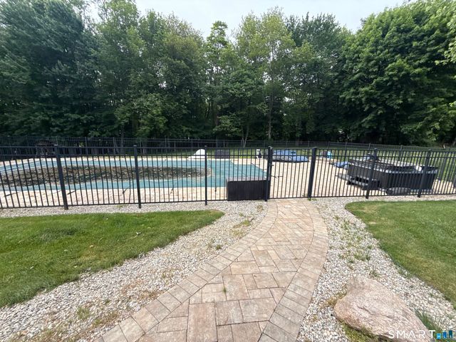 23 Welch Road, North Haven, CT 06473