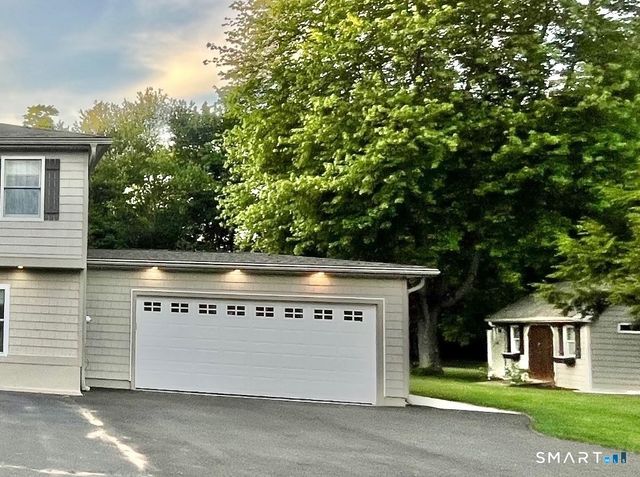 23 Welch Road, North Haven, CT 06473