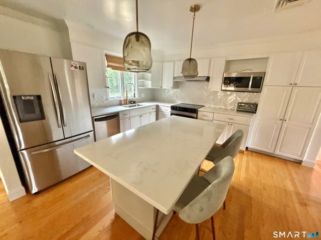 23 Welch Road, North Haven, CT 06473