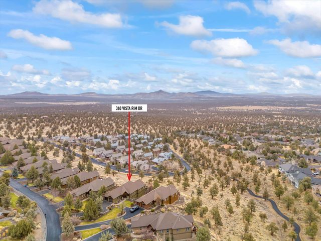 360 Vista Rim Drive, Redmond, OR 97756