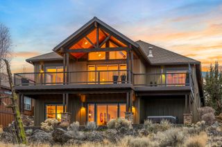 360 Vista Rim Drive, Redmond, OR 97756