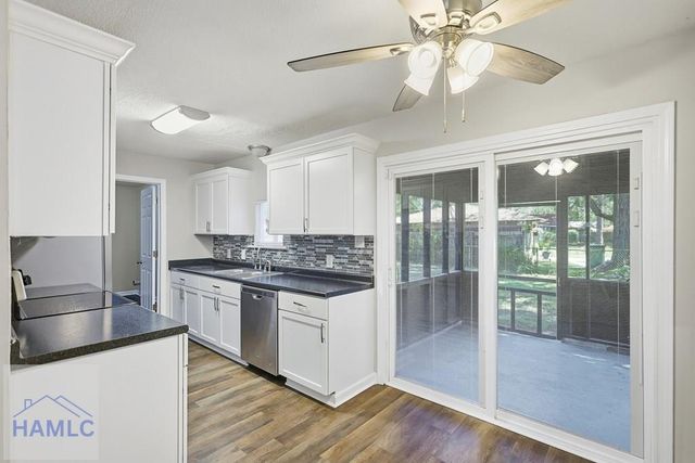 920 Greenbriar Road, Hinesville, GA 31313