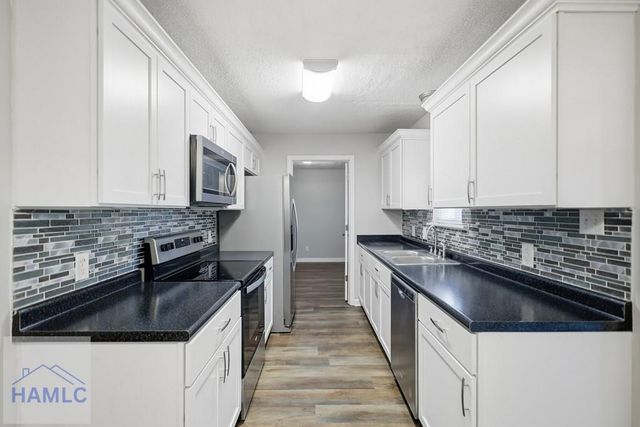 920 Greenbriar Road, Hinesville, GA 31313