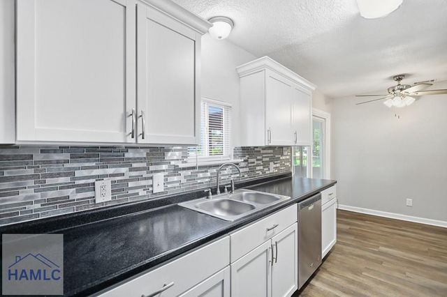 920 Greenbriar Road, Hinesville, GA 31313