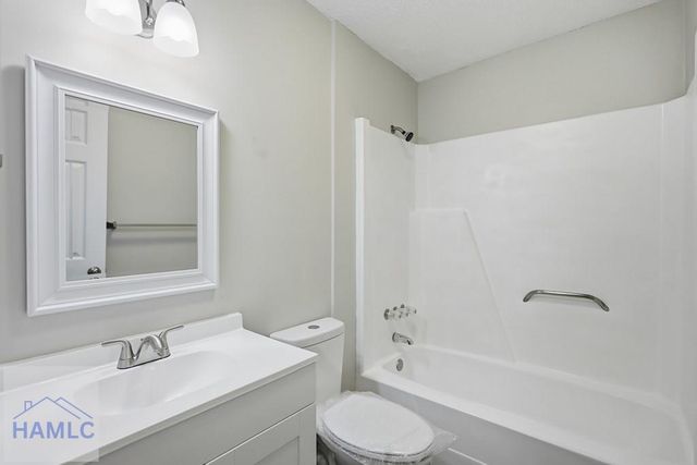 920 Greenbriar Road, Hinesville, GA 31313