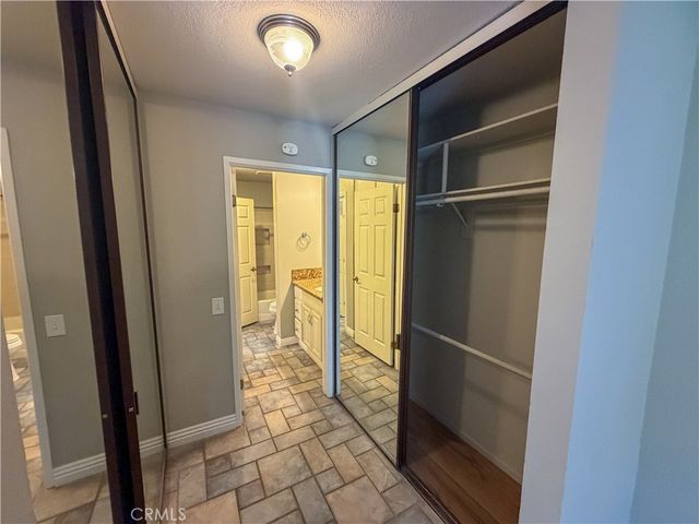 700 E Lake 67, Orange, CA 92866