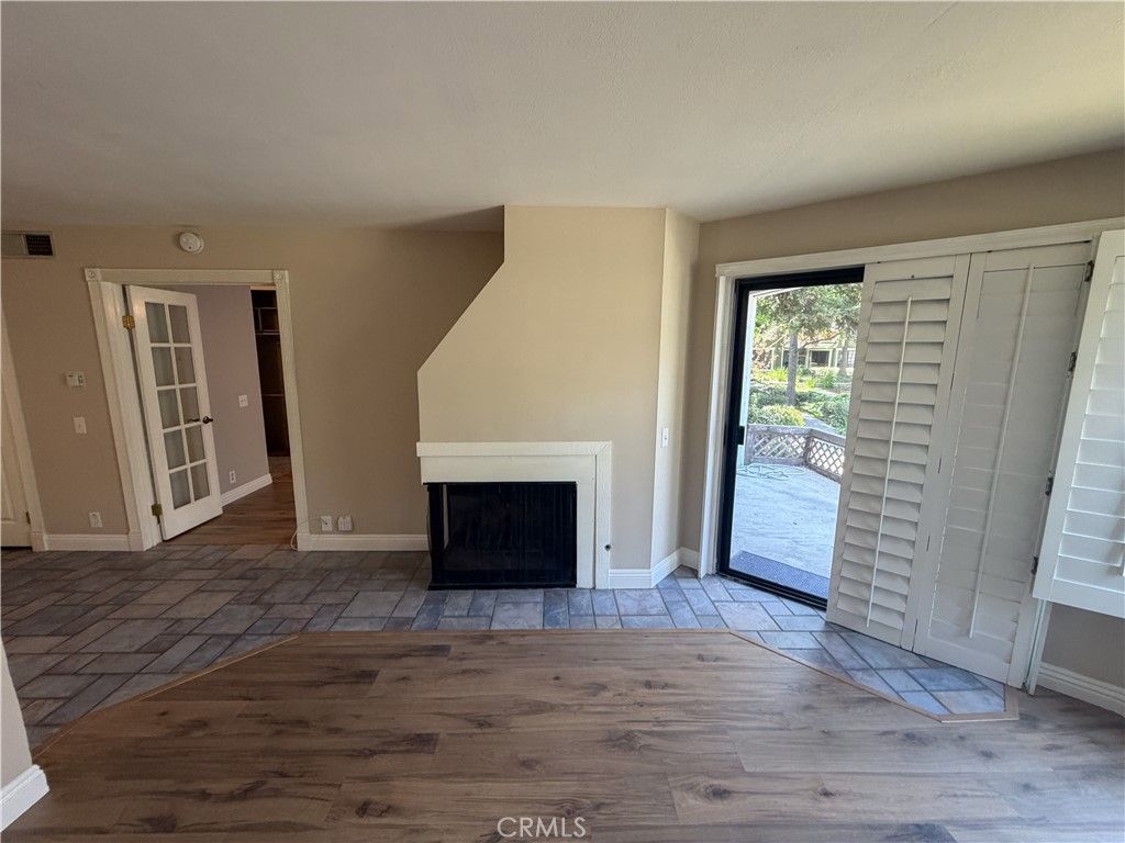 Image 11 of property listing at 700 E Lake 67, Orange, CA 92866