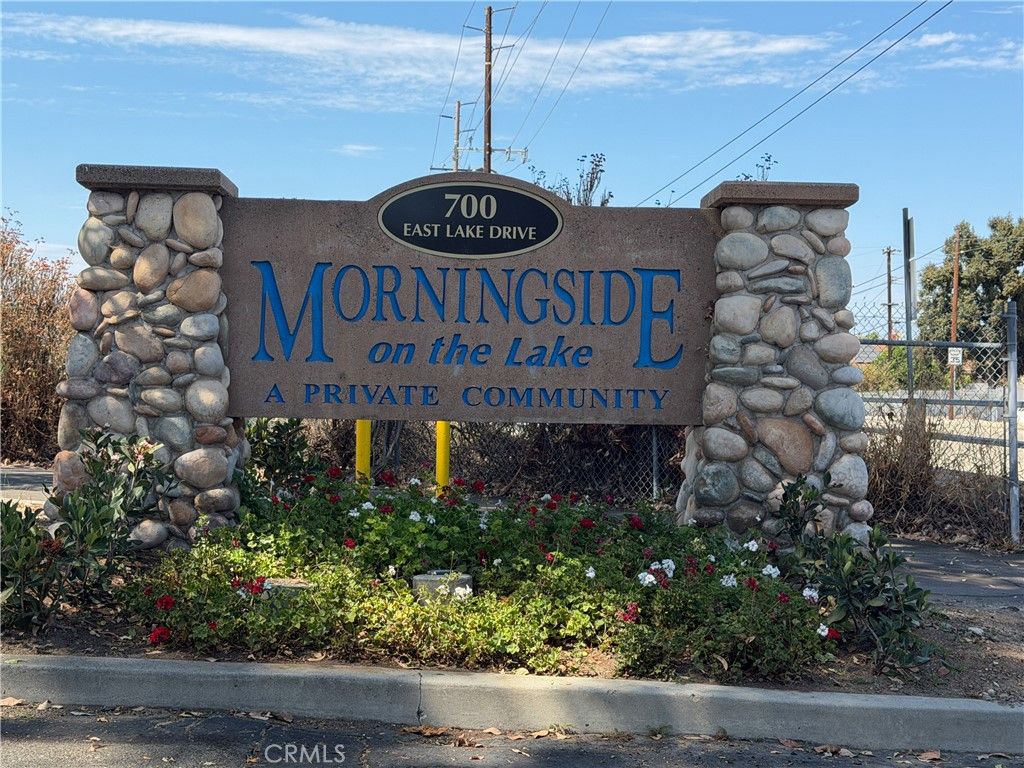 Image 26 of property listing at 700 E Lake 67, Orange, CA 92866