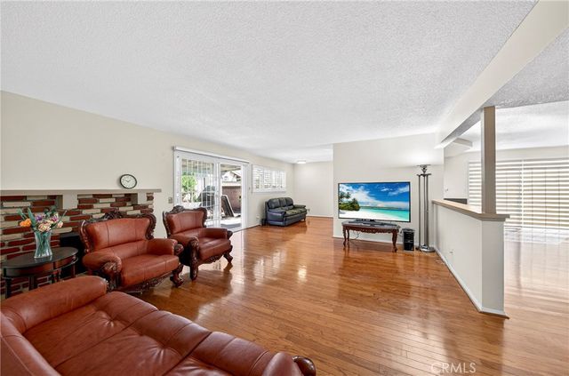 9332 Nancy, Cypress, CA 90630