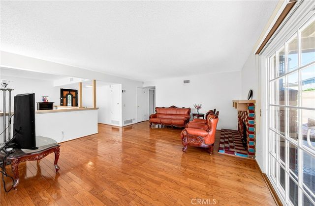 9332 Nancy, Cypress, CA 90630