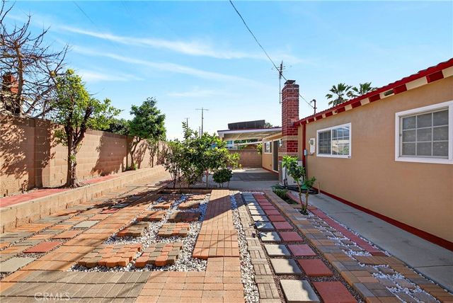 9332 Nancy, Cypress, CA 90630