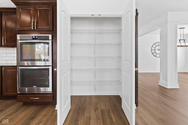 4303 Nottinghill Drive, Avon, IN 46123