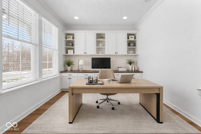 4303 Nottinghill Drive, Avon, IN 46123