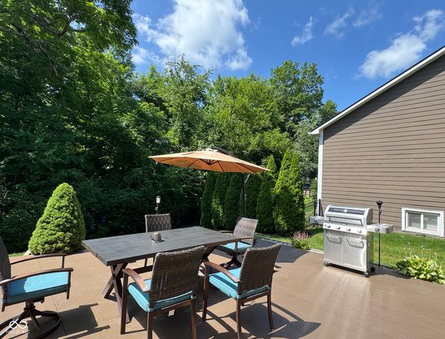 4303 Nottinghill Drive, Avon, IN 46123