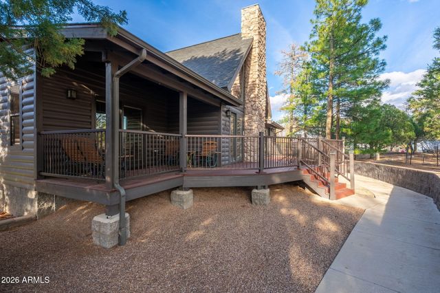 2214 Mountain Lion Lane, Overgaard, AZ 85933