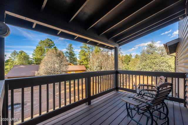 2214 Mountain Lion Lane, Overgaard, AZ 85933