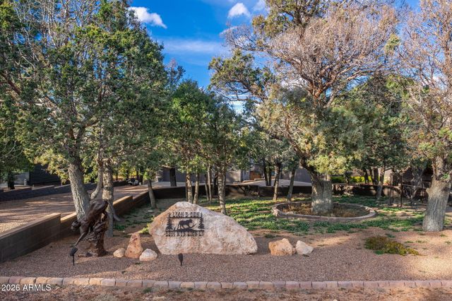 2214 Mountain Lion Lane, Overgaard, AZ 85933