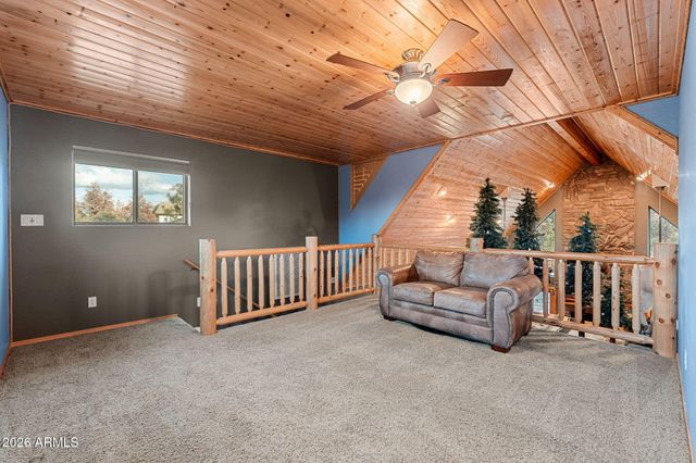 2214 Mountain Lion Lane, Overgaard, AZ 85933