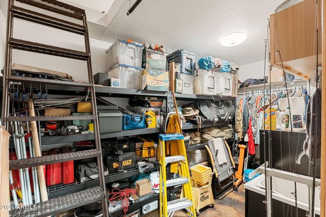 2214 Mountain Lion Lane, Overgaard, AZ 85933