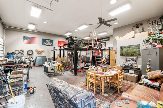 2214 Mountain Lion Lane, Overgaard, AZ 85933