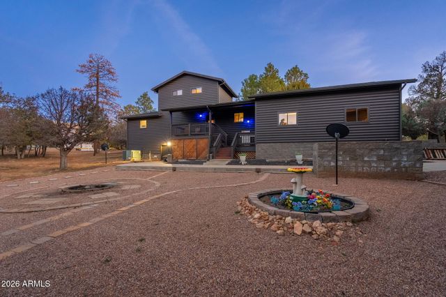 2214 Mountain Lion Lane, Overgaard, AZ 85933