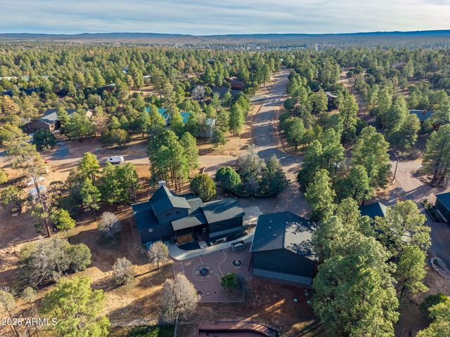 2214 Mountain Lion Lane, Overgaard, AZ 85933