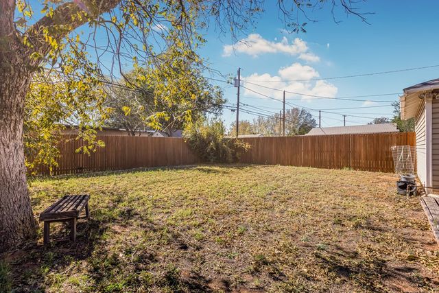 1405 W Tennessee Ave, Midland, TX 79701