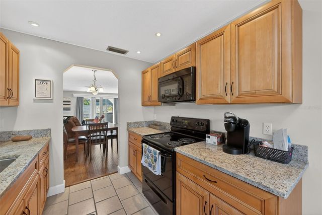 2105 CORDOVA GREEN 2105, Seminole, FL 33777